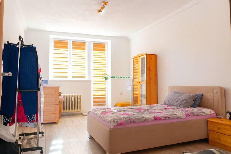 08f15f13-5dde-49ca-ab06-85fa9eba728a.png