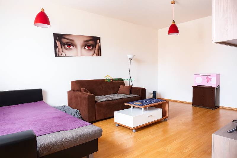 Image 10. 11. 2025, 11_04_50.png